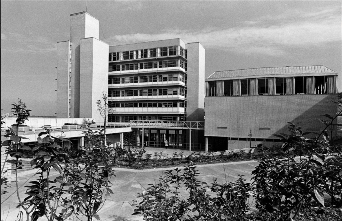 University of surrey hi-res stock photography and images - Alamy, image size:1189x769